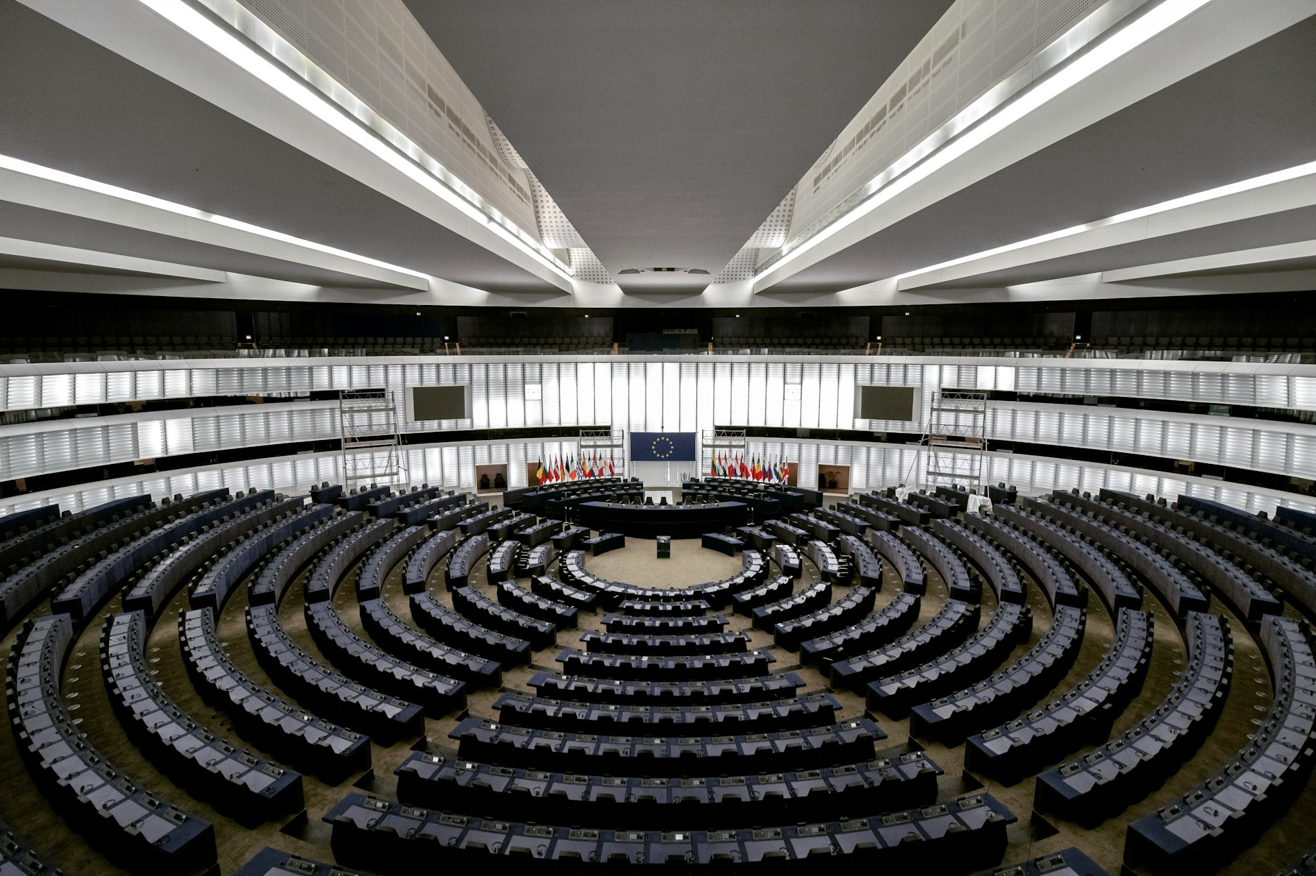 image of the european parliament negotiation room